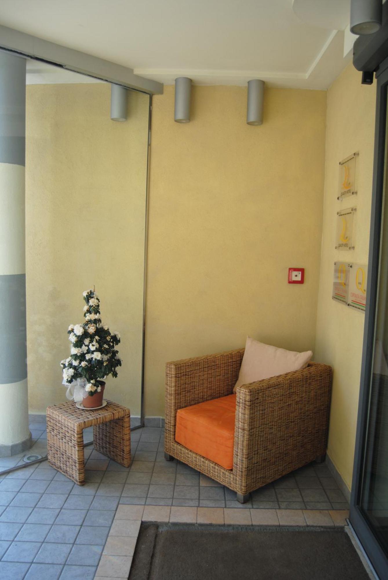 Hotel Europa ซานบาร์โตโลเมโอ อัล มาเร ภายนอก รูปภาพ